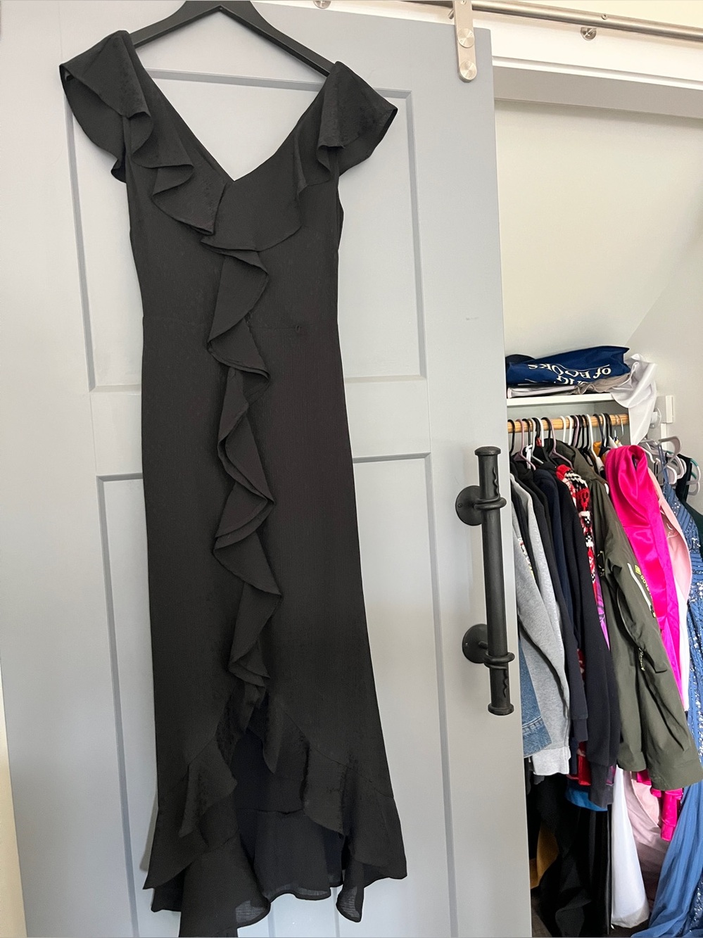 DKNY Size 4 Black Ruffle Midi Dress V Neck Flutter Sleeve Belted